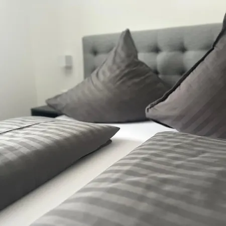 شقة Jaeger Veronika *